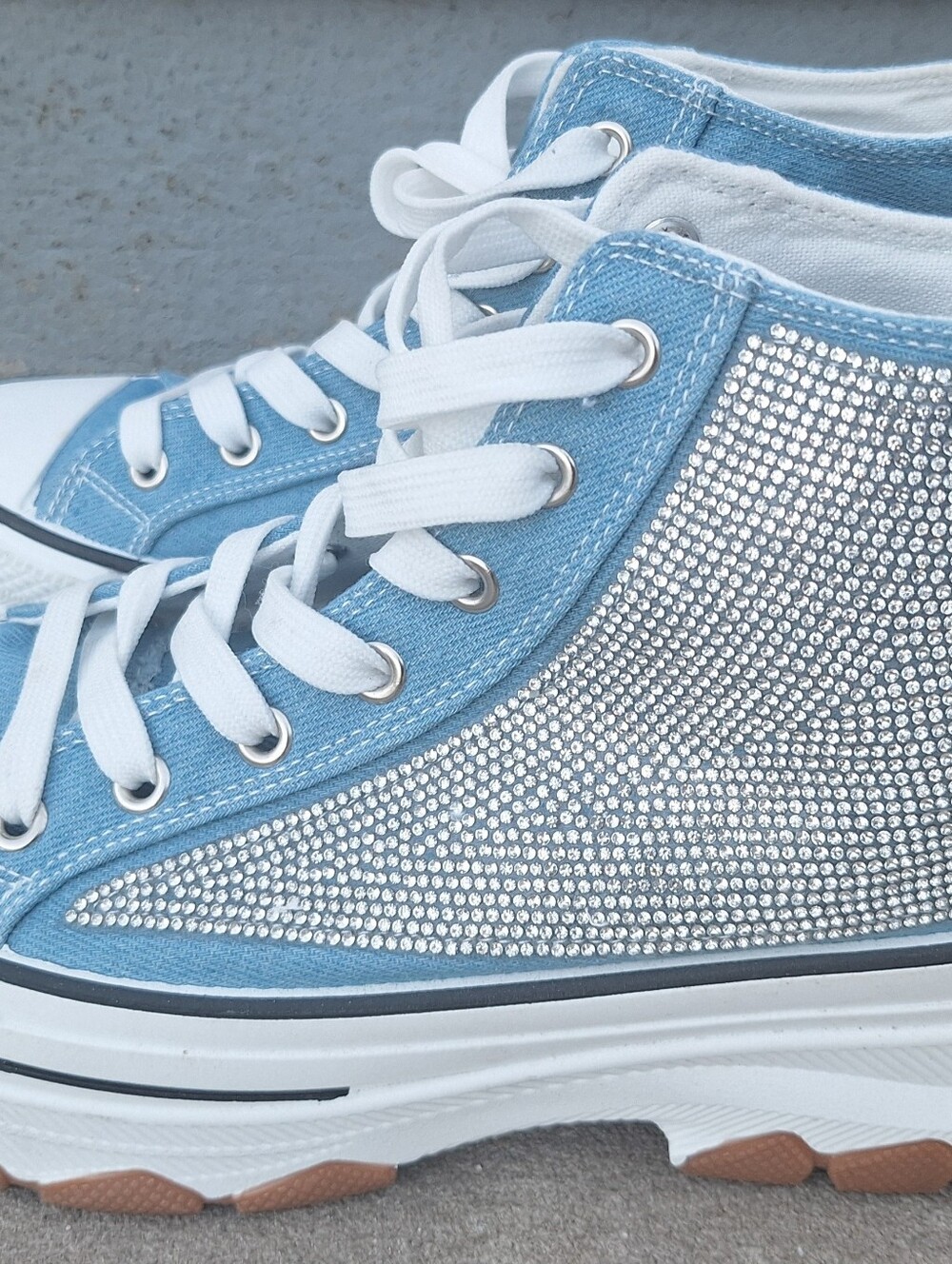 Top Moda Light Blue Rhinestone High-Top Sneakers for Women. Size 8.
